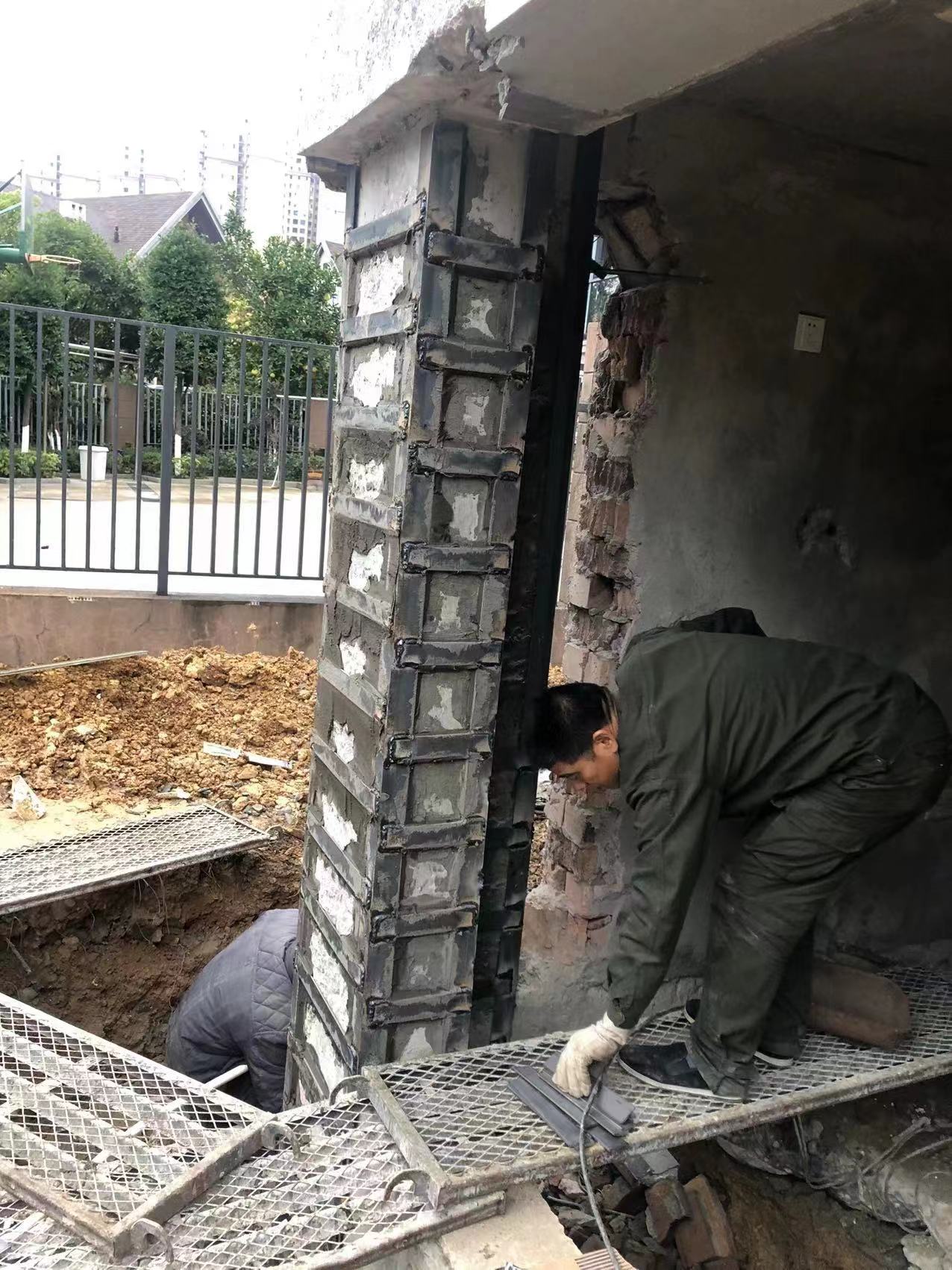 上海粘钢加固施工要注意的问题